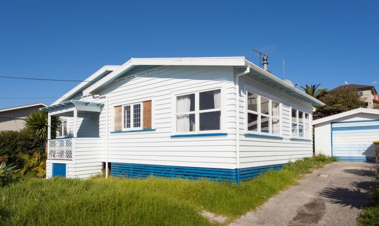 SOLD – Character Kiwi Bungalow For Relocation
